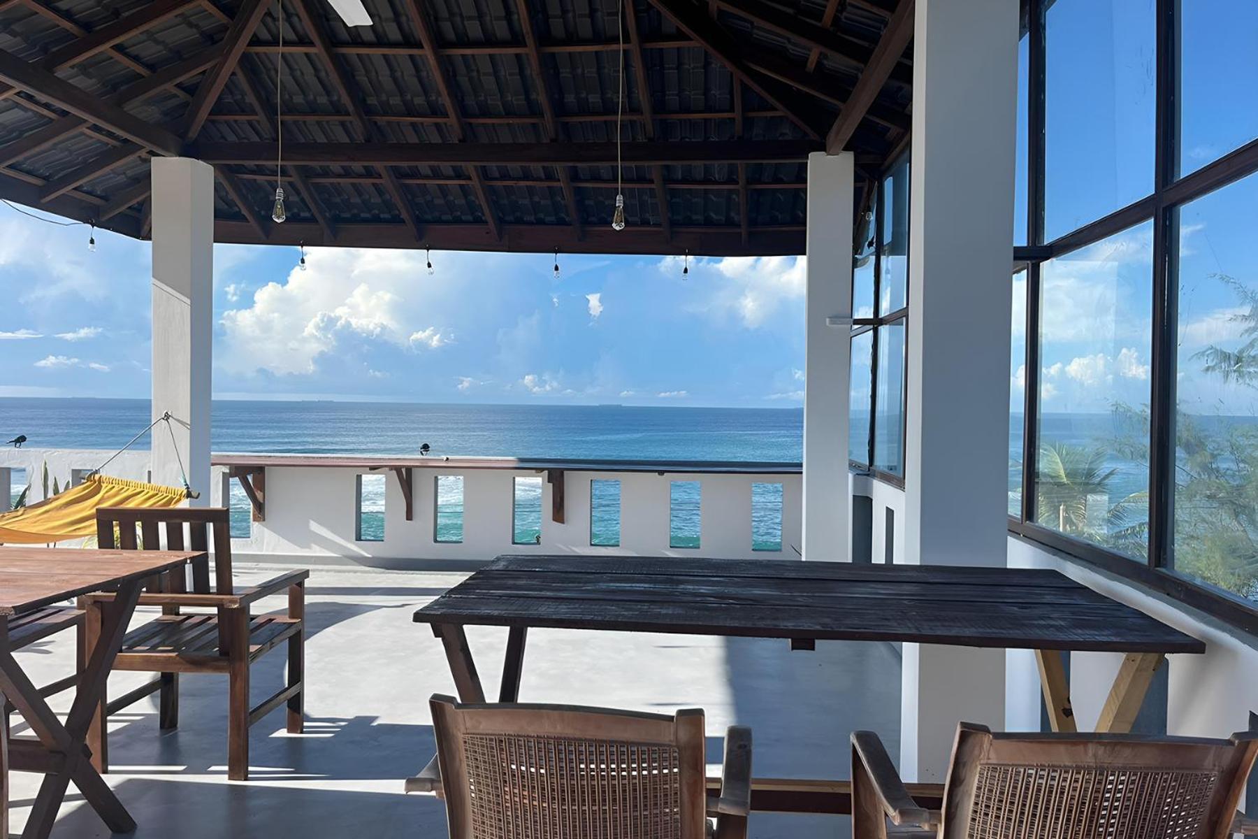 Shehara Sun Surf Lodge Мидигама Ийст Екстериор снимка