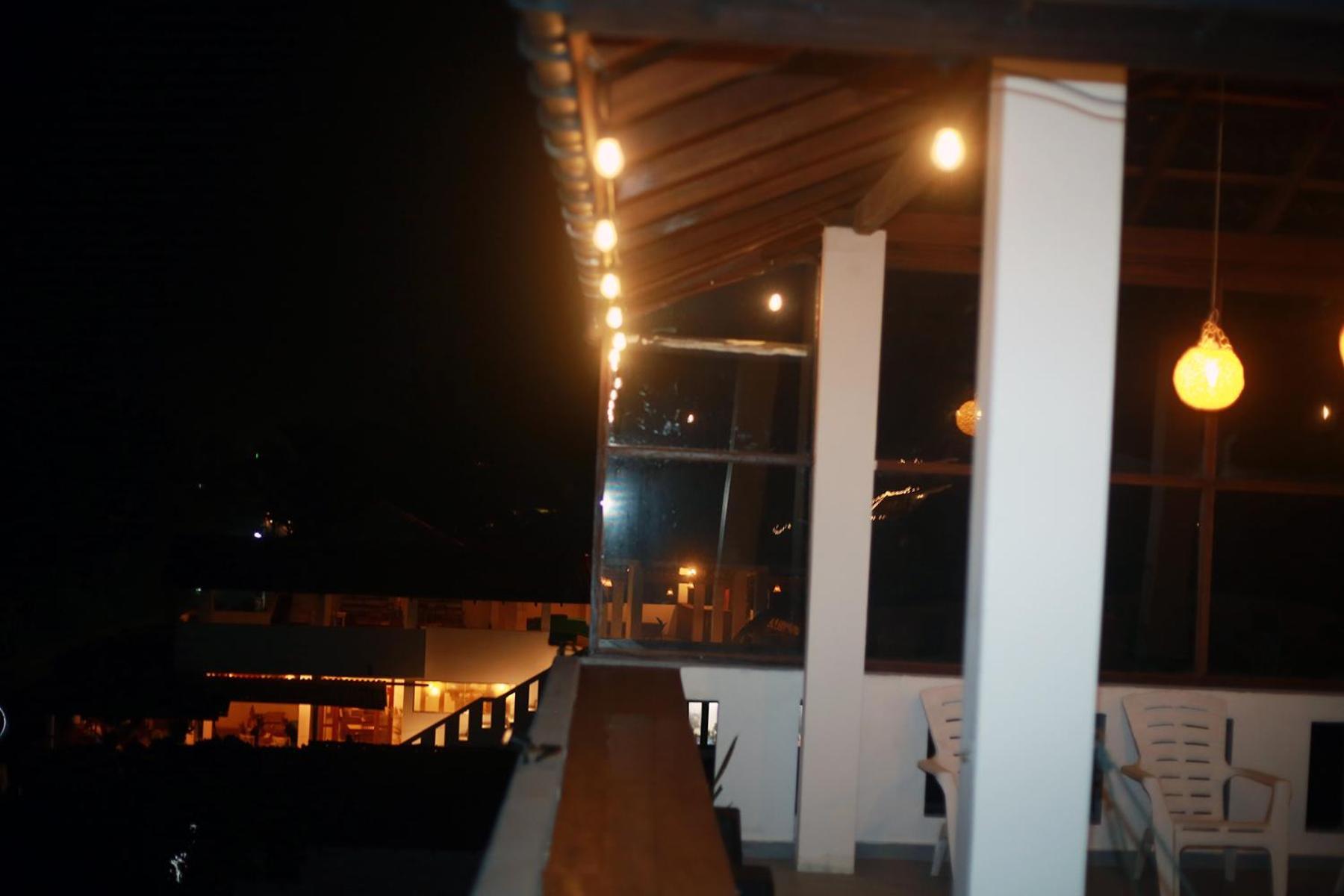 Shehara Sun Surf Lodge Мидигама Ийст Екстериор снимка