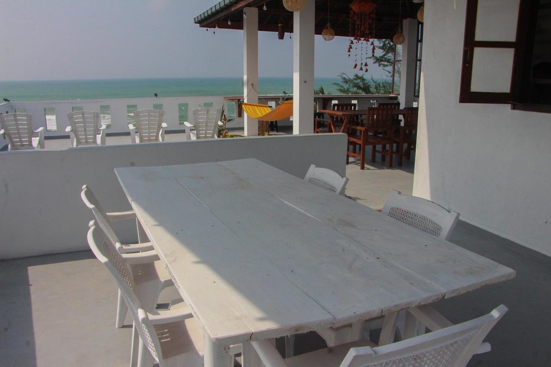 Shehara Sun Surf Lodge Мидигама Ийст Екстериор снимка